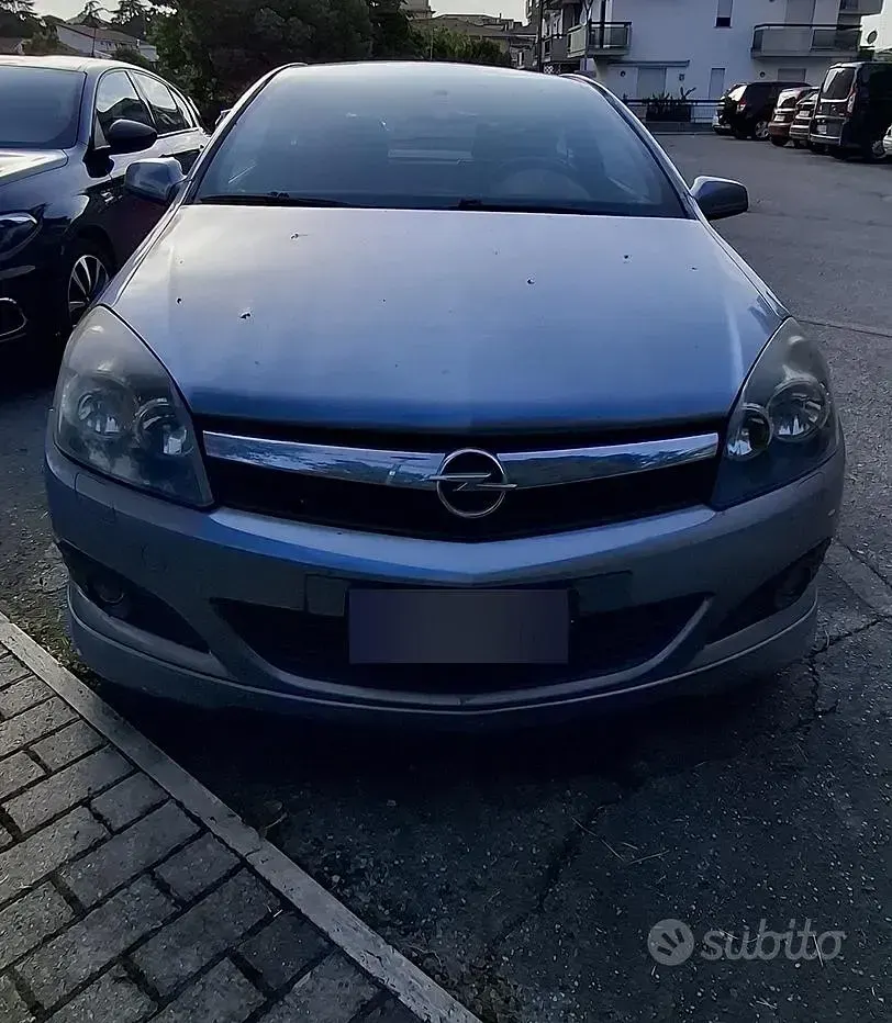 Usata Opel Astra 125 CV (91 kW) 2008 Grigio Berlina