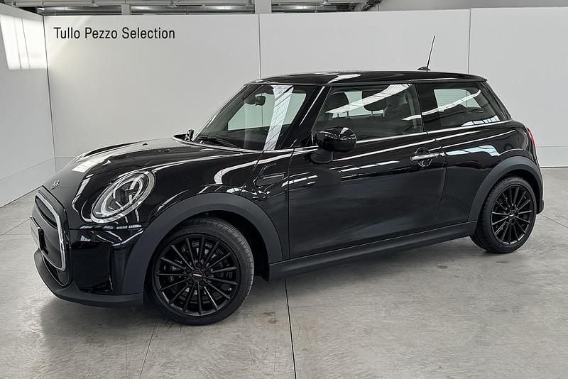 Usata Mini ONE Classic 102 CV (75 kW) 2022 Midnight black metal Utilitaria