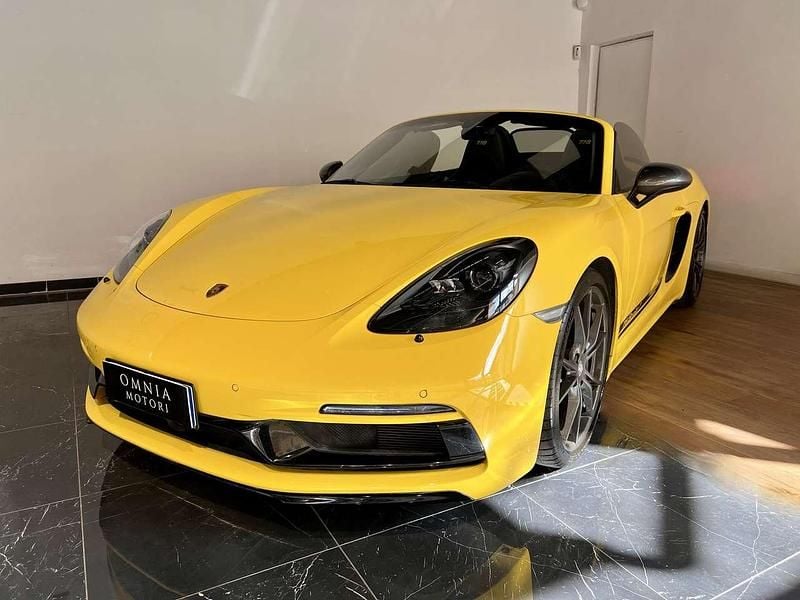 Usata Porsche 718 Boxster T 299 CV (219 kW) 2021 Speed yellow Cabrio