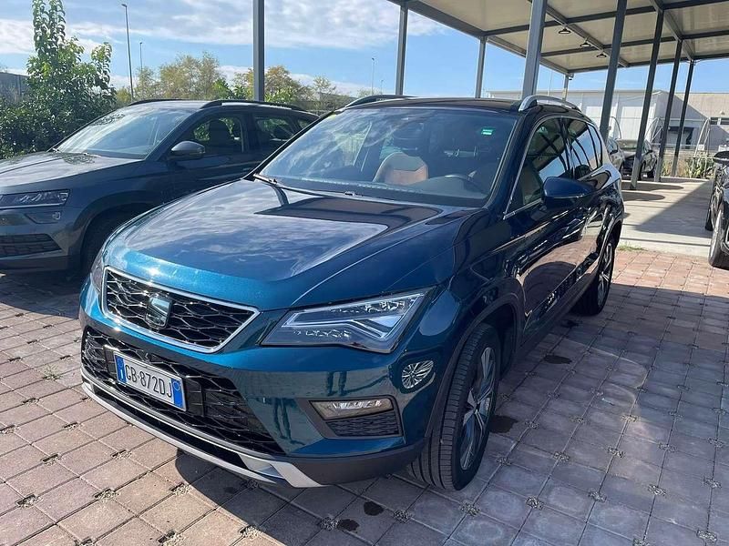 Usata Seat Ateca XCELLENCE 116 CV (85 kW) 2020 Blu "lava" SUV