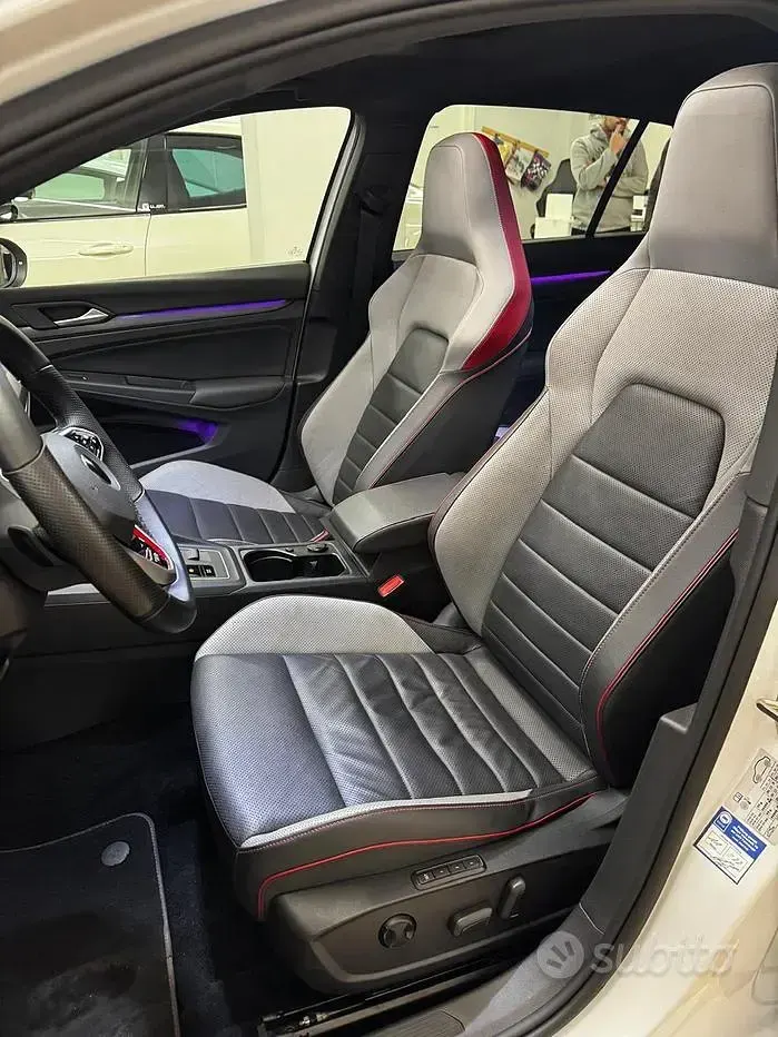 Usata VW Golf VIII GTI 340 CV (250 kW) 2023 Bianco Utilitaria