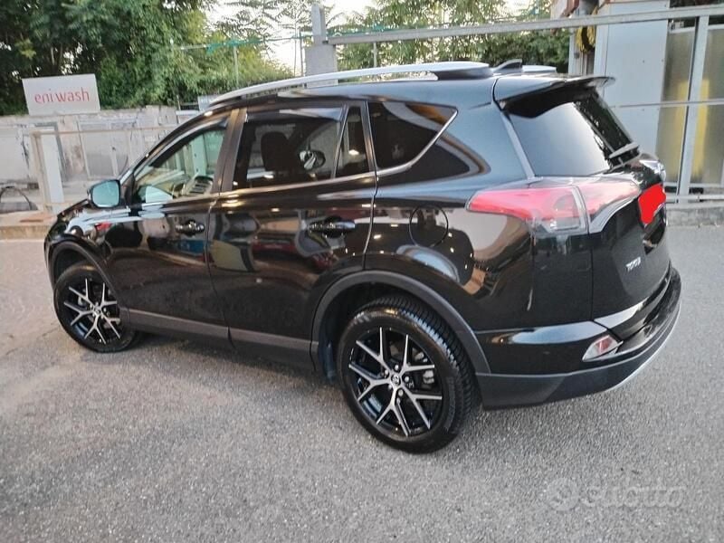 Occasion Toyota RAV4 143 ch (105 kW) 2016 Noir SUV
