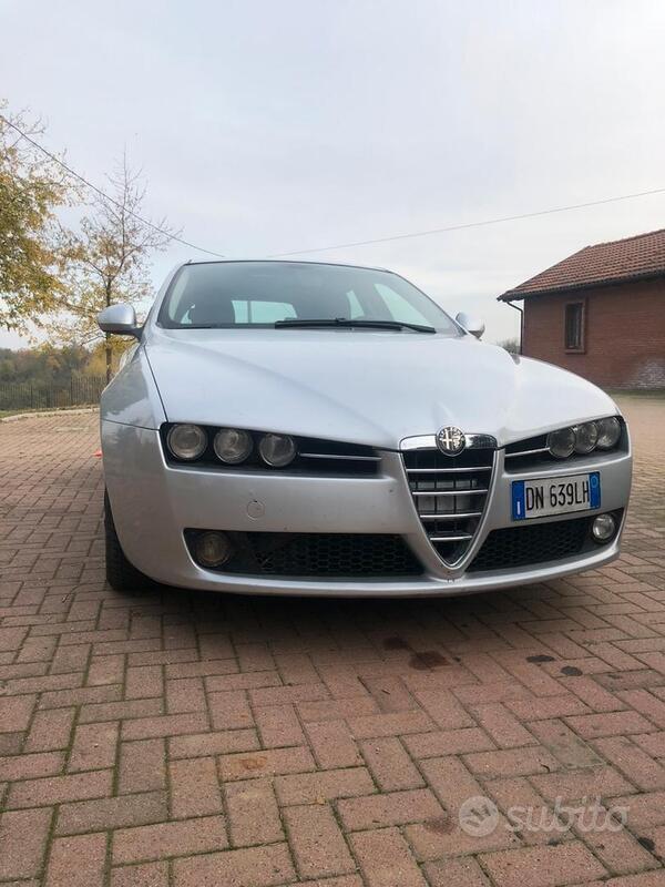 Usato 2009 Alfa Romeo 159 1.9 Diesel 150 CV (3.850 €)