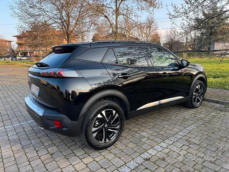 Usata Peugeot 2008 S 129 CV (94 kW) 2023 Nero SUV