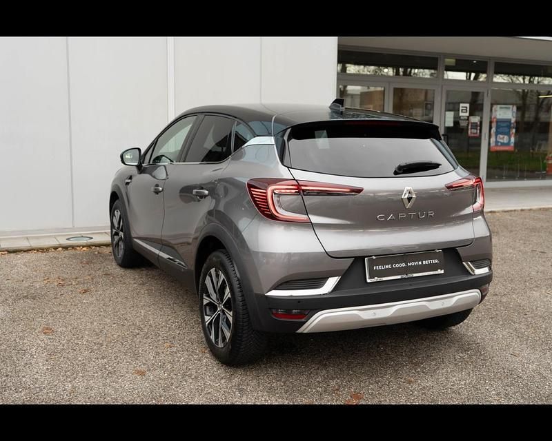 Usata Renault Captur Techno 91 CV (66 kW) 2024 Grigio SUV