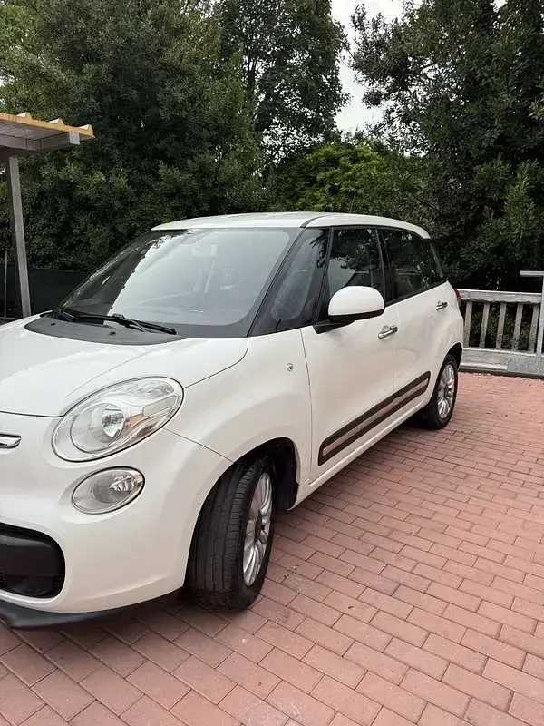 Usata Fiat 500L Lounge 120 CV (88 kW) 2015 Bianco Monovolume