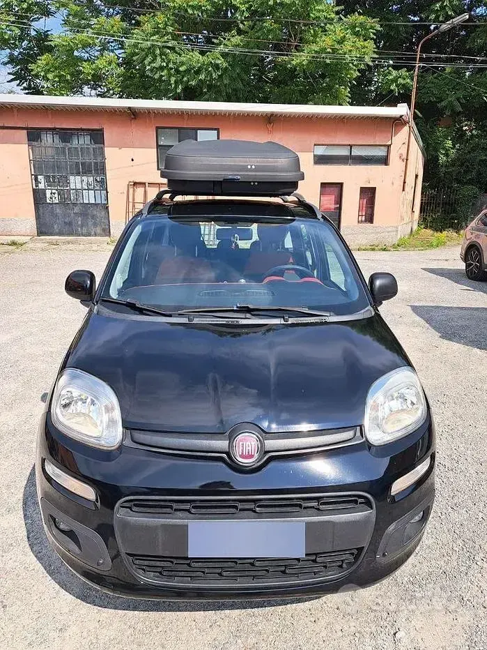 Usata Fiat Panda Lounge 69 CV (50 kW) 2014 Nero Utilitaria
