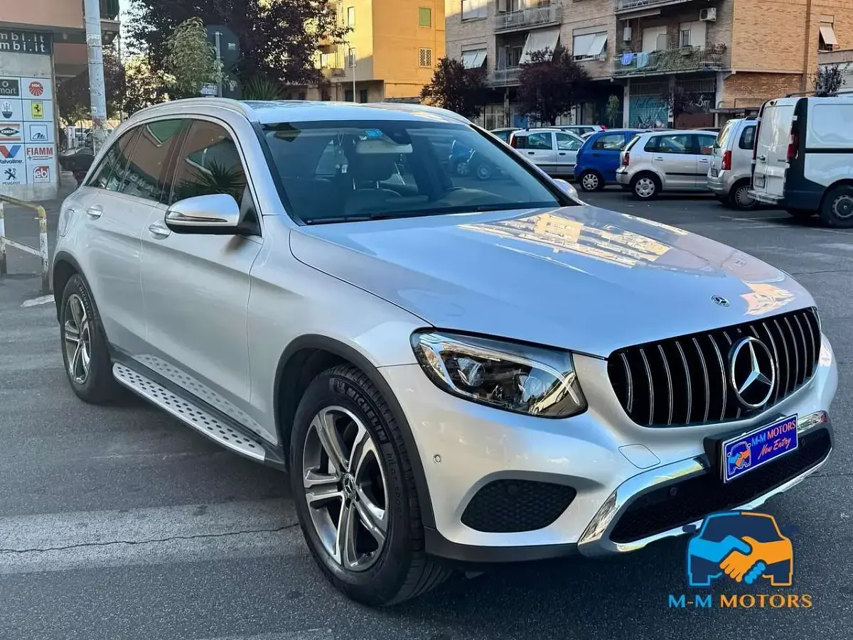 Usata Mercedes GLC220 170 CV (125 kW) 2019 Argento SUV
