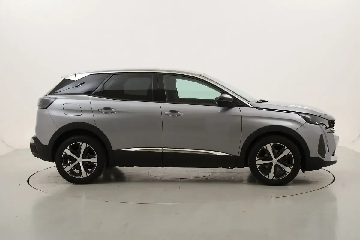 Usata Peugeot 3008 Allure 131 CV (96 kW) 2022 SUV