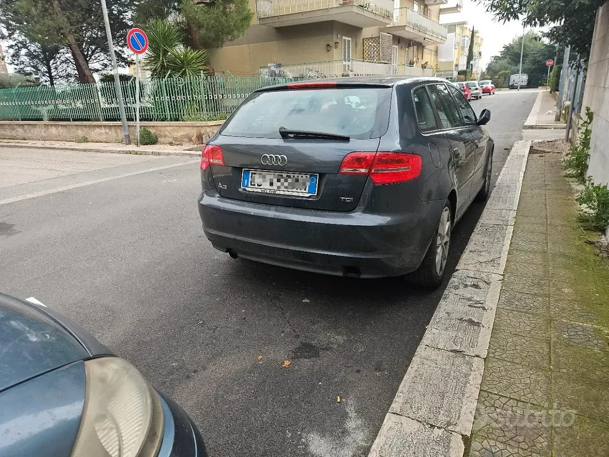 Usata Audi A3 140 CV (102 kW) 2010 Grigio Utilitaria