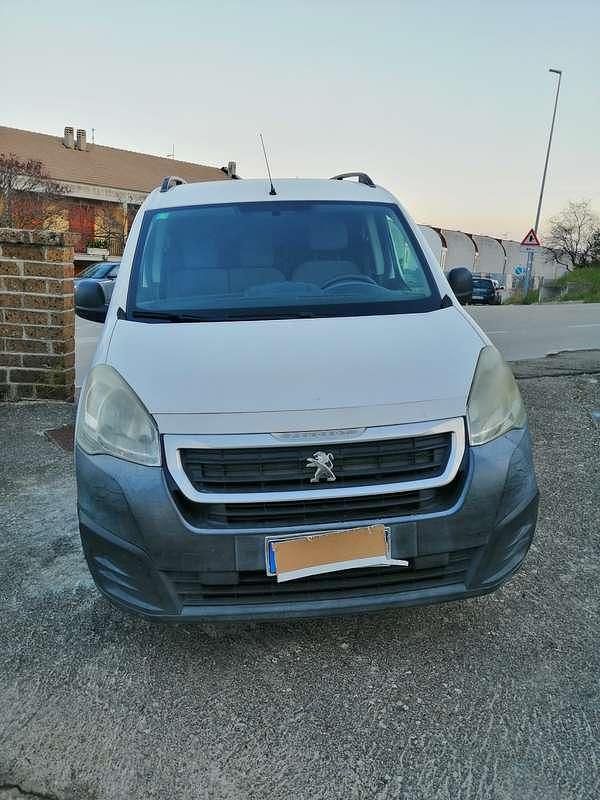 Usata Peugeot TePee Access 99 CV (72 kW) 2016 Bianco Furgone