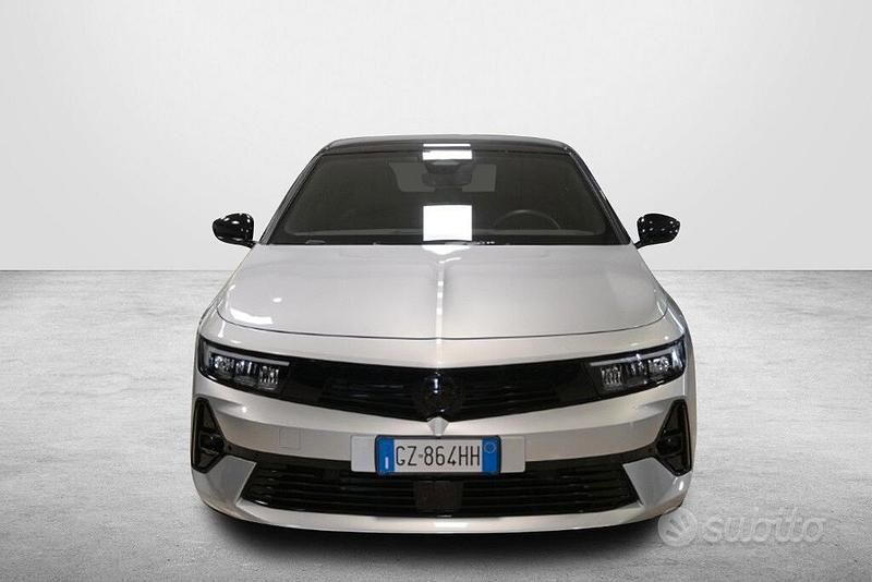Usata Opel Astra 131 CV (96 kW) 2025 Grigio Berlina