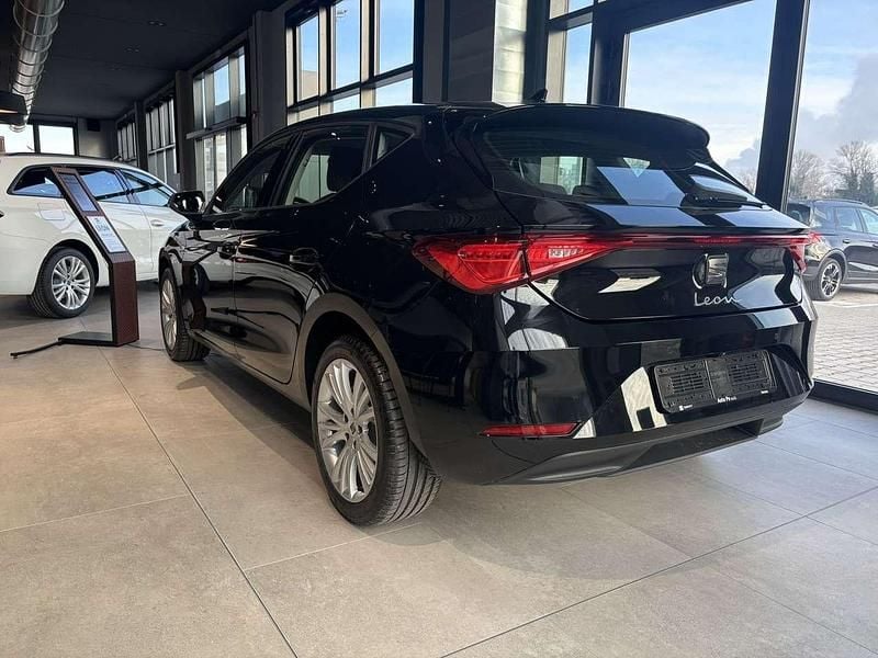 Nuova Seat Leon Business 116 CV (85 kW) 2026 Nero midnight Utilitaria