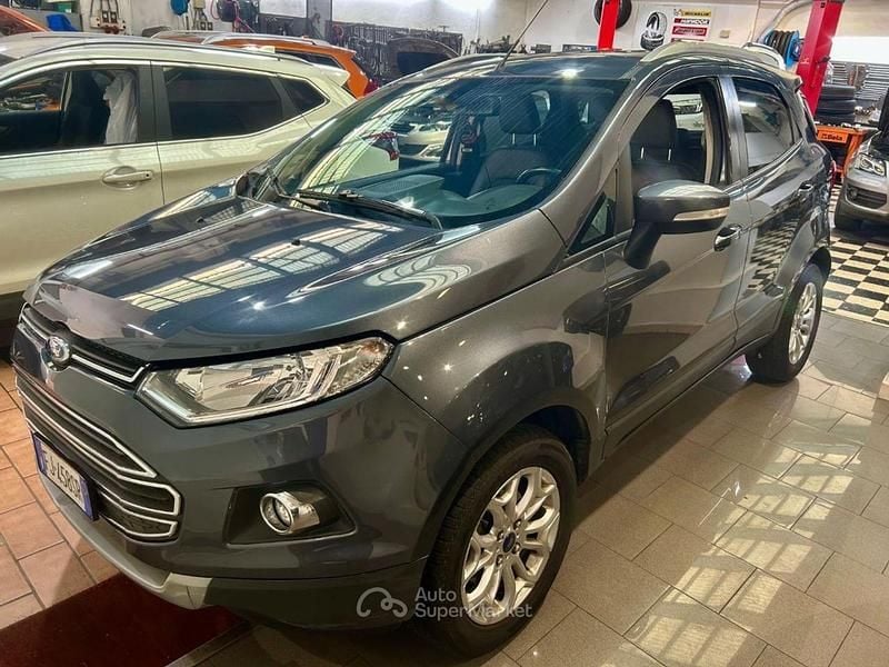 Usata Ford Ecosport Titanium 95 CV (69 kW) 2017 Grigio SUV