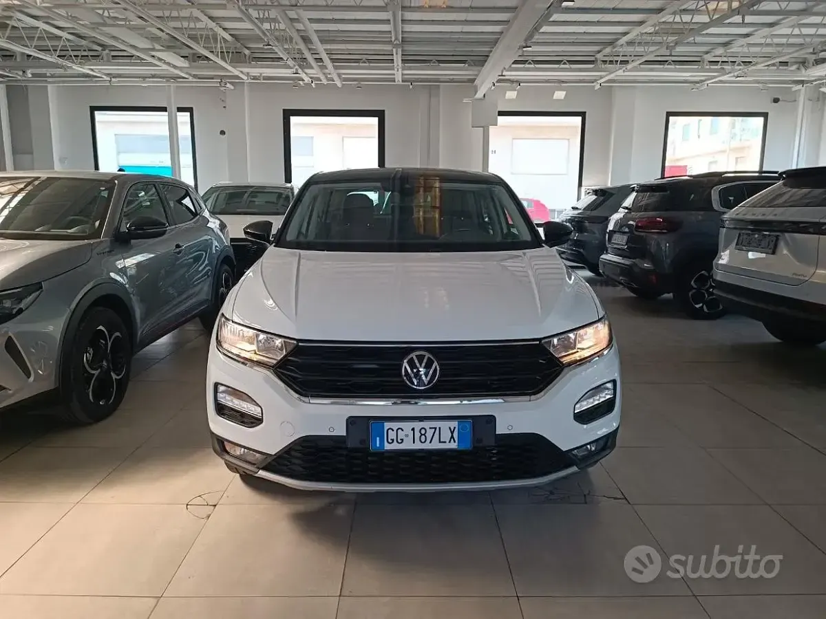 Usata VW T-Roc Business 110 CV (80 kW) 2021 Bianco SUV