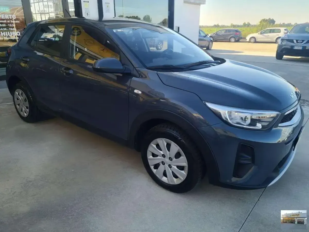 Usata Kia Stonic Style 84 CV (61 kW) 2022 Grigio(met.) SUV