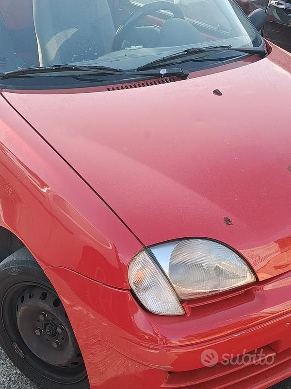 Occasion Fiat 600 54 ch (39 kW) 2004 Rouge Berline