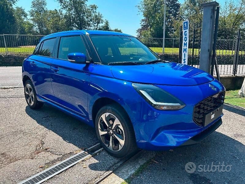 Usata Suzuki Swift 83 CV (61 kW) 2024 Blu Utilitaria