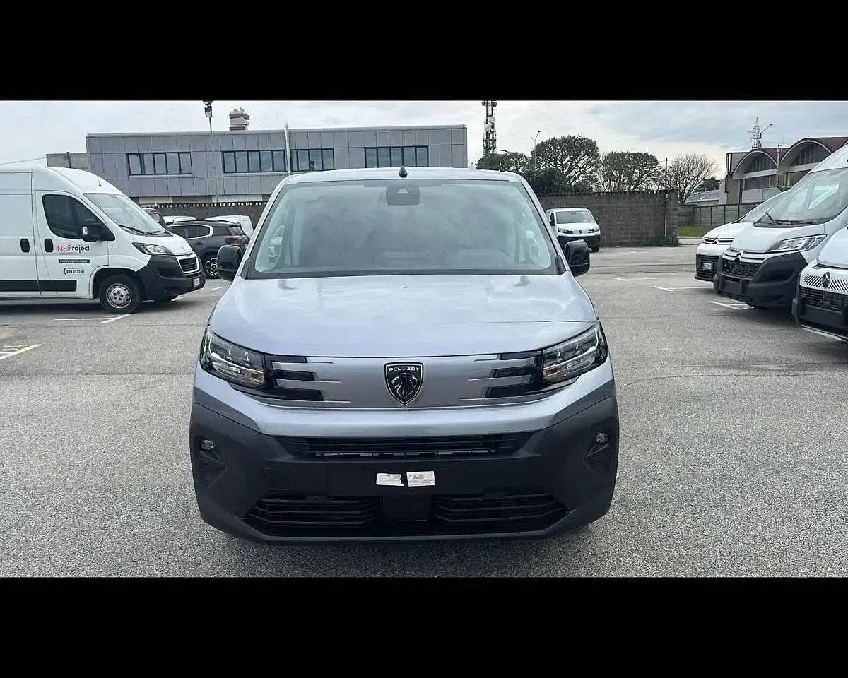 Nuova Peugeot Partner 131 CV (96 kW) 2026 Grigio Monovolume