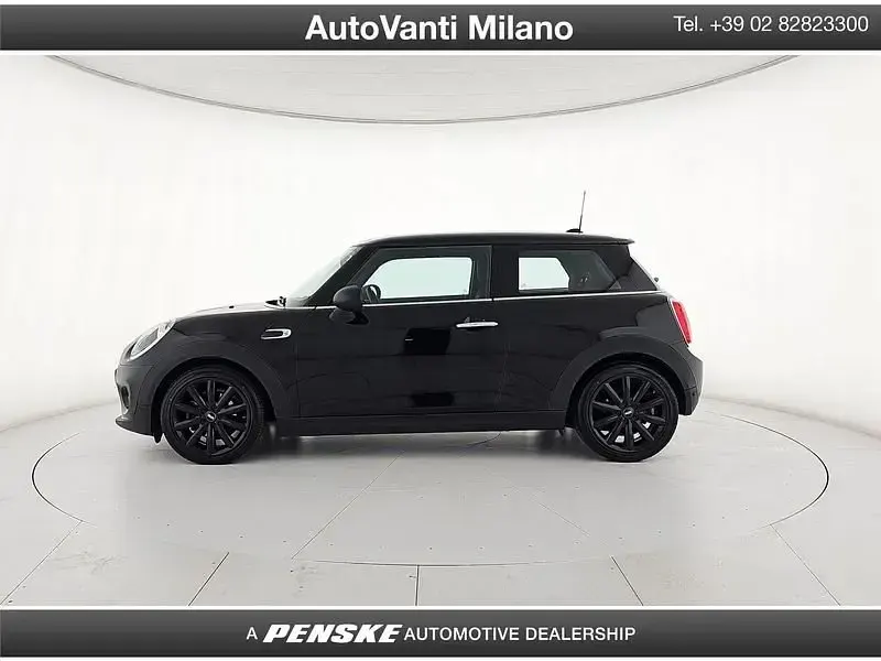 Usata Mini ONE 102 CV (75 kW) 2018 Nero Utilitaria