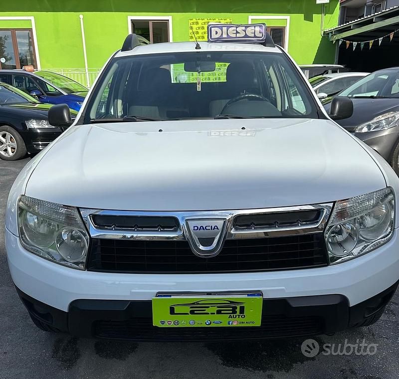 Usata Dacia Duster Lauréate 110 CV (80 kW) 2011 Bianco SUV