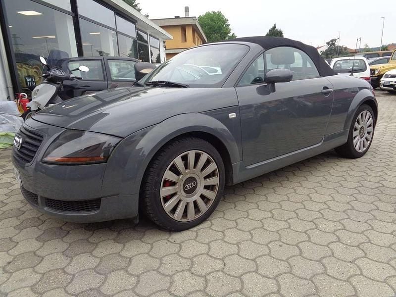 Grigio Usata 2000 Audi TT Roadster Cabrio | 7500 € (Super prezzo) - Immagine 1/4