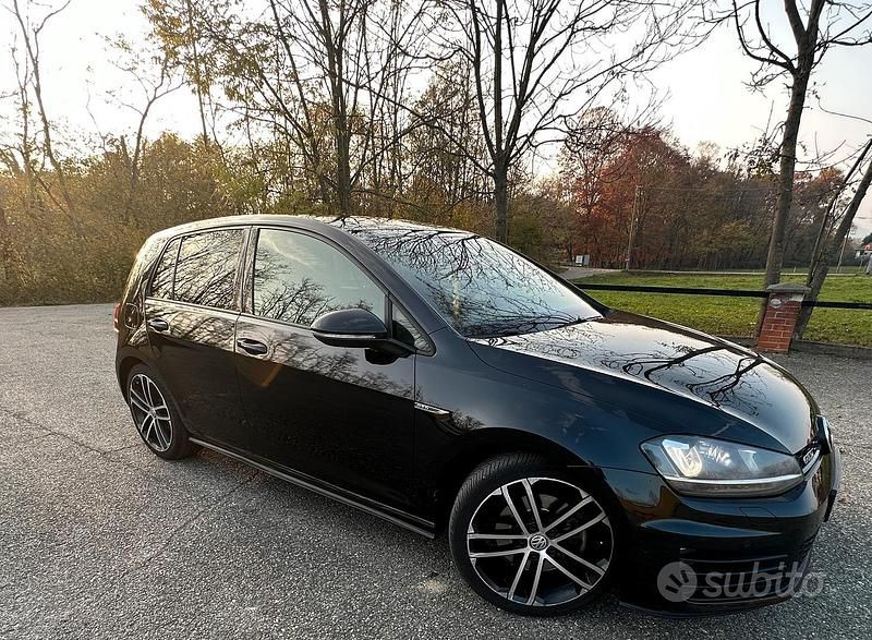 Nero Usata 2013 VW Golf VII GTD Tre volumi | 10.900 € (Ottimo prezzo) - Immagine 1/4