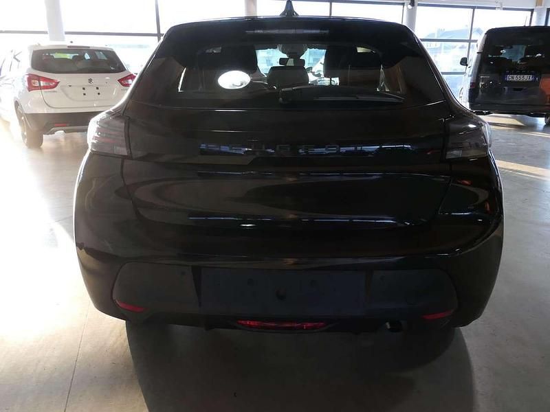 Usata Peugeot 208 Active 102 CV (75 kW) 2024 Nero Utilitaria
