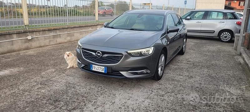 Usata Opel Insignia Innovation 136 CV (100 kW) 2018 Oro Station wagon
