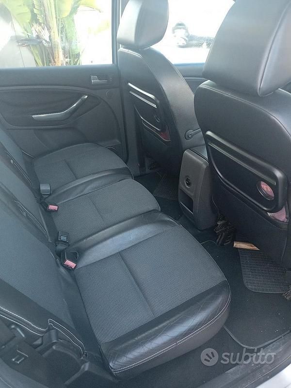 Usata Ford C-MAX 95 CV (69 kW) 2008 Grigio Monovolume