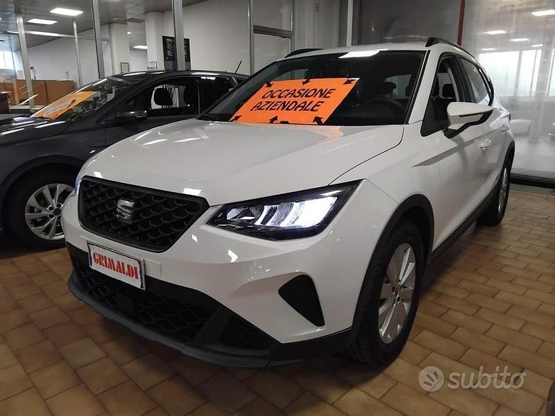 Usata Seat Arona Reference 95 CV (69 kW) 2023 Grigio SUV