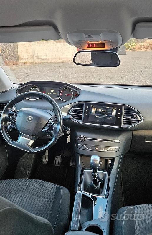 Grigio Usata 2014 Peugeot 308 SW Station wagon | 5500 € (Buon prezzo) - Immagine 1/4