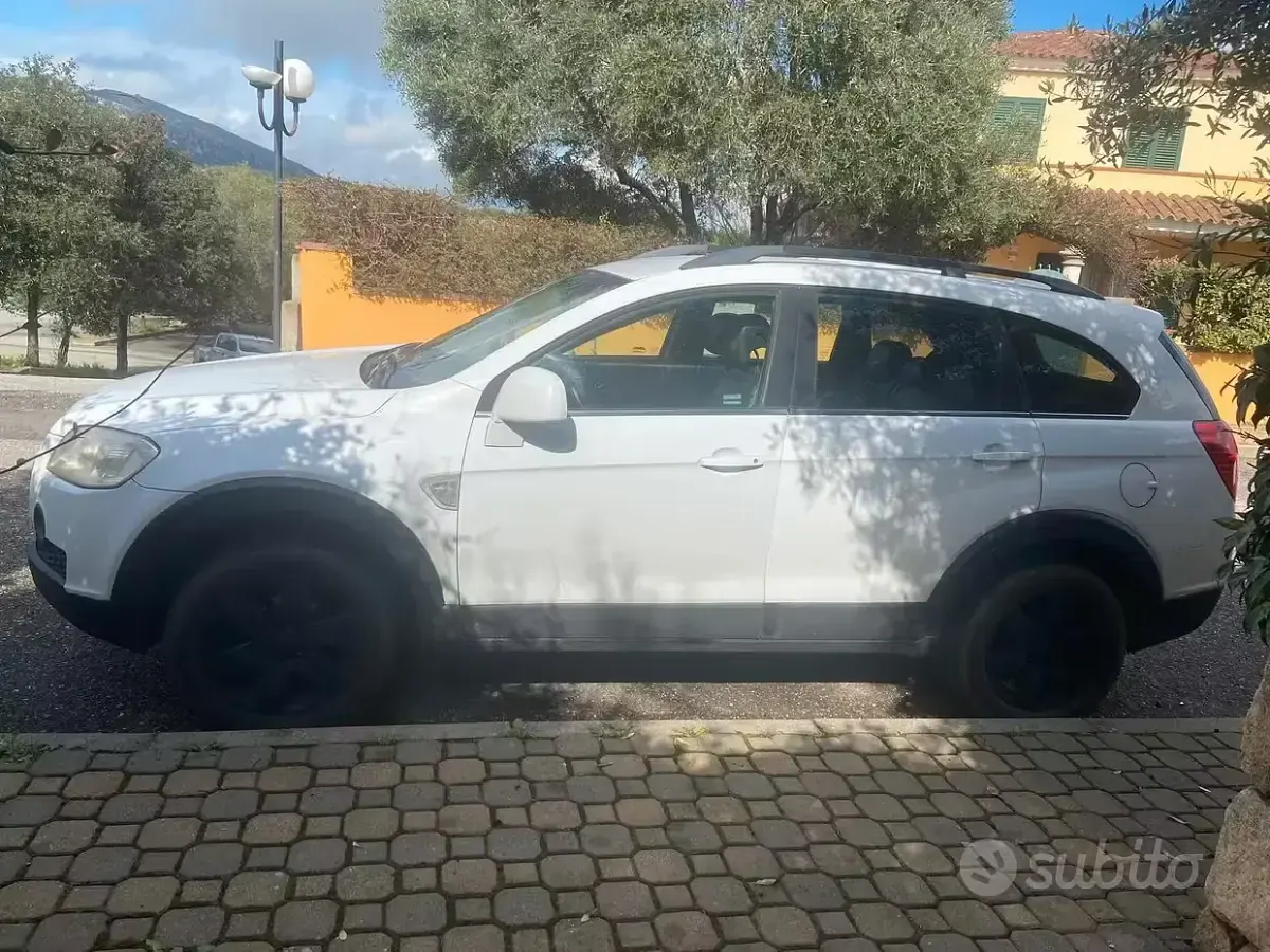 Usata Chevrolet Captiva 127 CV (93 kW) 2009 Bianco SUV