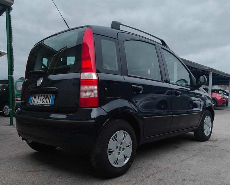 Usata Fiat Panda Emotion 69 CV (50 kW) 2012 Blu Utilitaria