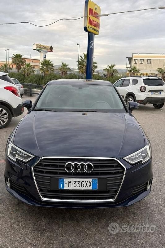Usata Audi A3 Sport 116 CV (85 kW) 2018 Blu Berlina