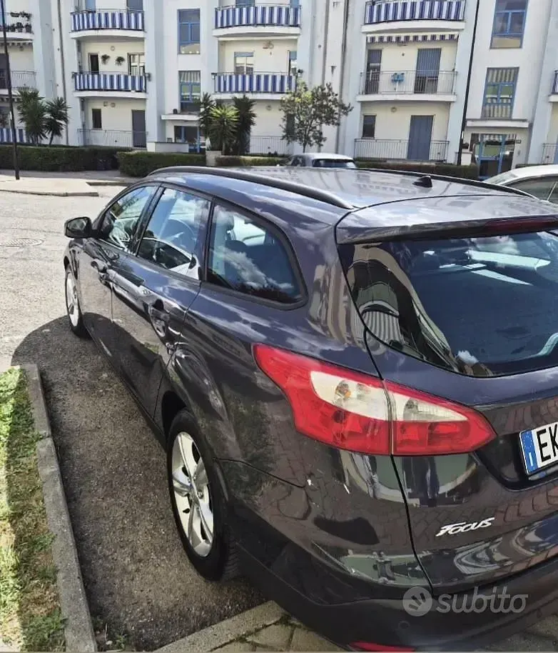 Usata Ford Focus 109 CV (80 kW) 2012 Blu Station wagon