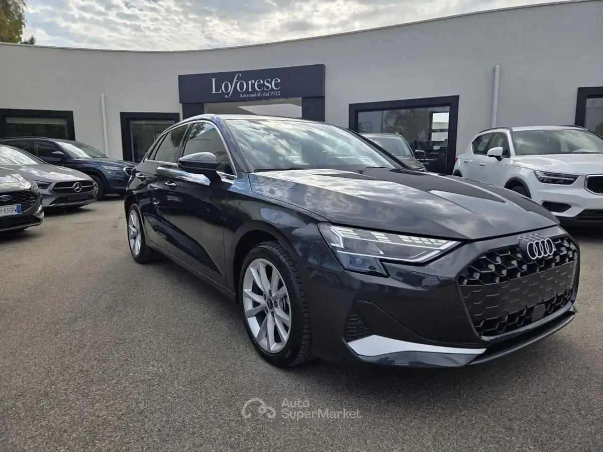 Usata Audi A3 Advanced 150 CV (110 kW) 2025 Grigio Berlina