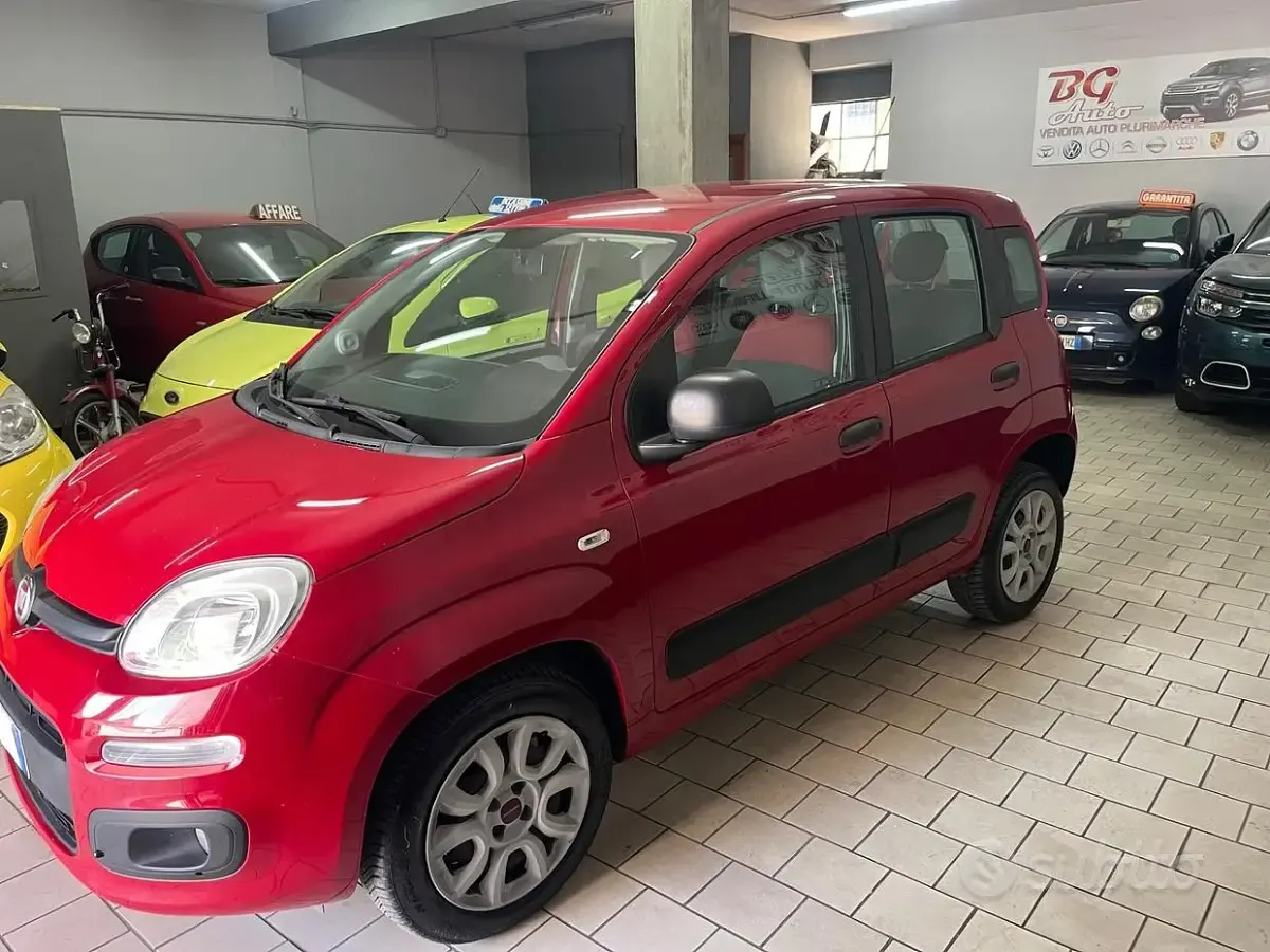 Usata Fiat Panda Easy 80 CV (58 kW) 2015 Rosso Utilitaria