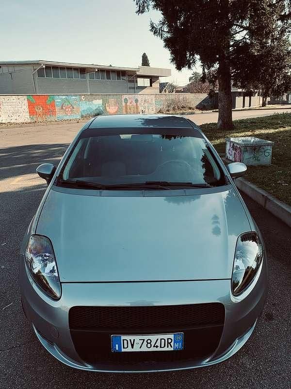Usata Fiat Grande Punto Active 75 CV (55 kW) 2008 Utilitaria