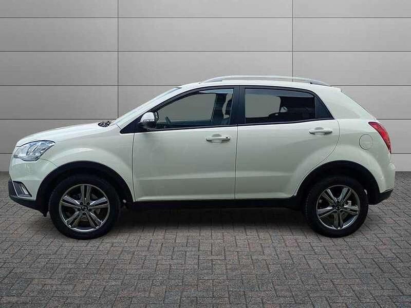 Usata SsangYong Korando 175 CV (128 kW) 2012 Bianco SUV