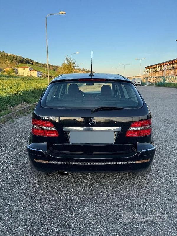 Usata Mercedes B170 116 CV (85 kW) 2007 Nero Monovolume