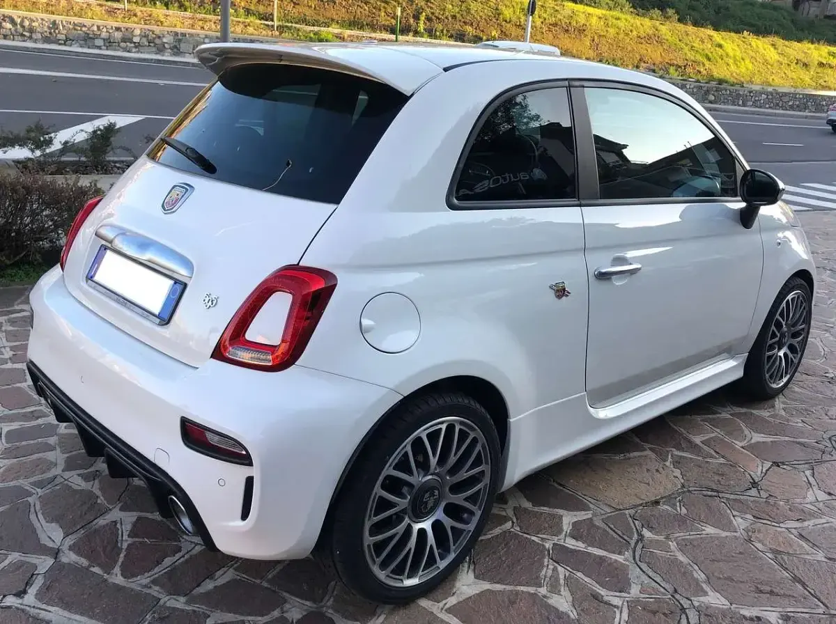 Usata Abarth 595 Turismo 165 CV (121 kW) 2023 Bianco Utilitaria
