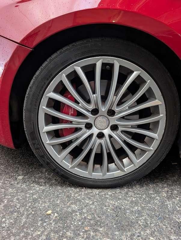 Usata Alfa Romeo Giulietta Exclusive 170 CV (125 kW) 2015 Rosso Berlina