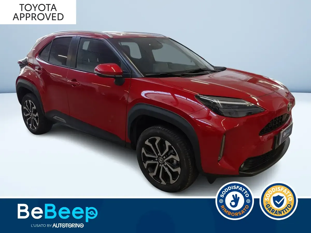 Usata Toyota Yaris Trend 92 CV (67 kW) 2022 Rosso metallizzato Utilitaria
