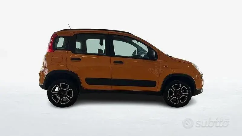 Usata Fiat Panda Cross Cross 70 CV (51 kW) 2021 Arancione Utilitaria