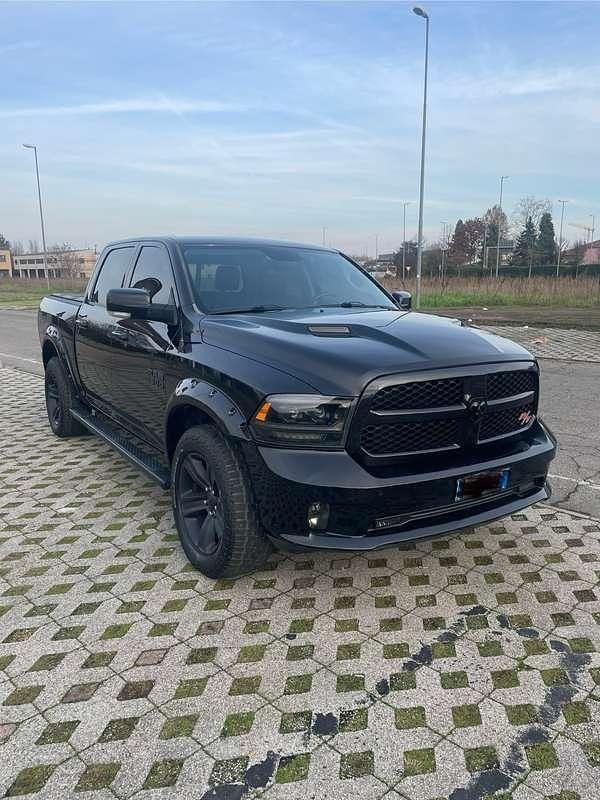 Usata RAM 1500 402 CV (295 kW) 2017 Nero Pick-up