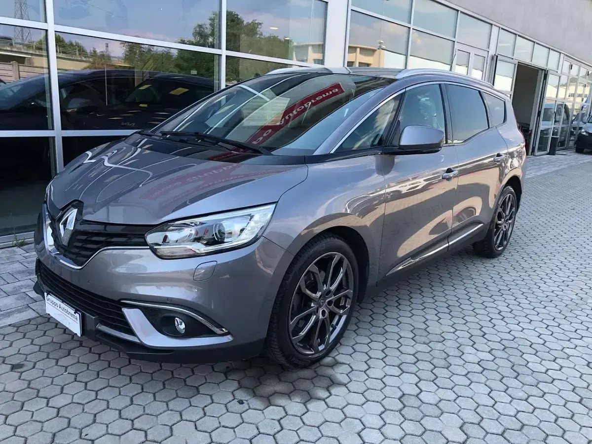 Usata Renault Grand Scénic IV Zen 110 CV (80 kW) 2017 Grigio Monovolume