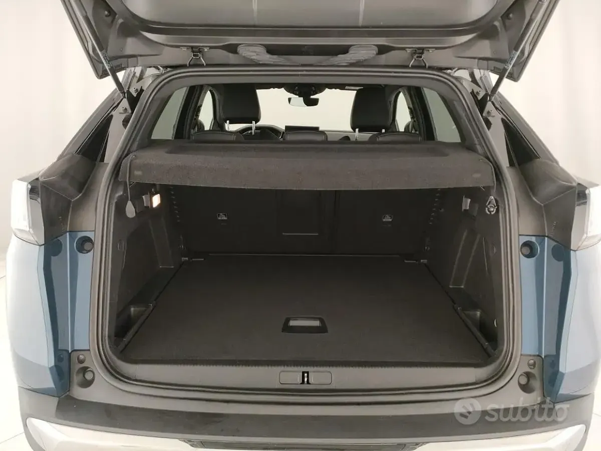 Usata Peugeot 3008 GT 131 CV (96 kW) 2023 Blu SUV