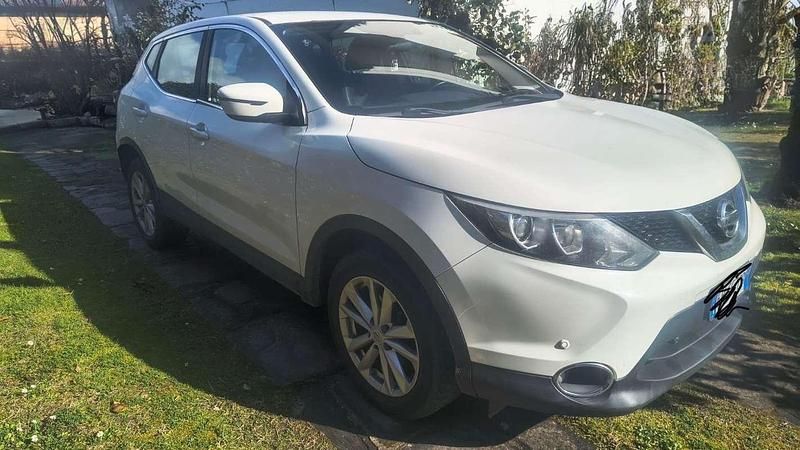 Usata Nissan Qashqai N-Vision 110 CV (80 kW) 2017 SUV
