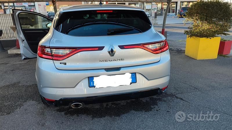 Usata Renault Mégane IV 115 CV (84 kW) 2018 Grigio Berlina